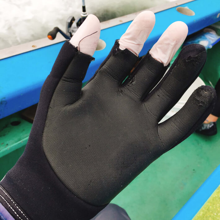 釣り道具　便利なニトリルゴム手袋