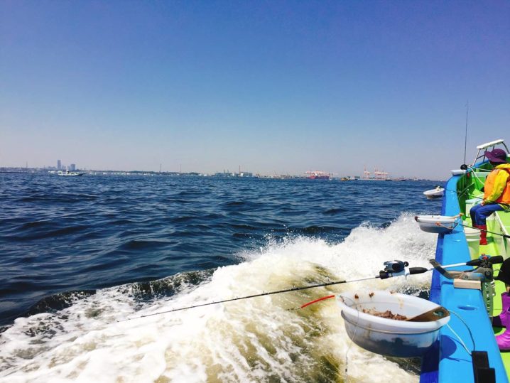 赤潮気味で強く濁る東京湾で アジ は釣れるか Oretsuri 俺釣