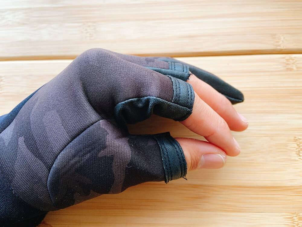 温かさと操作性は両立できる？シマノの防寒手袋「クロロプレンEXS 3カバーグローブ」インプレ | ORETSURI｜俺釣
